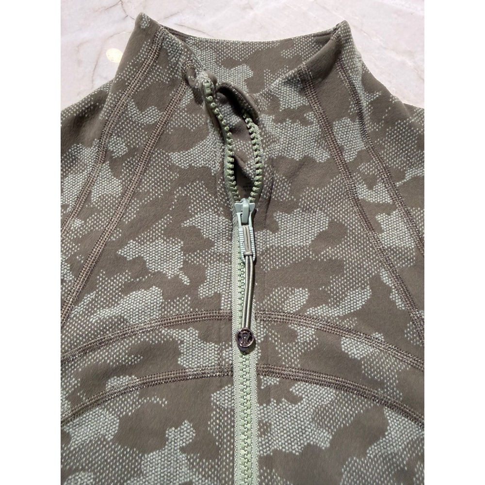 Lululemon Define Jacket Heritage Camo Olive Green Twill Women's 12 #109 - Picture 10 of 16